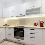 Utopia * Сплит