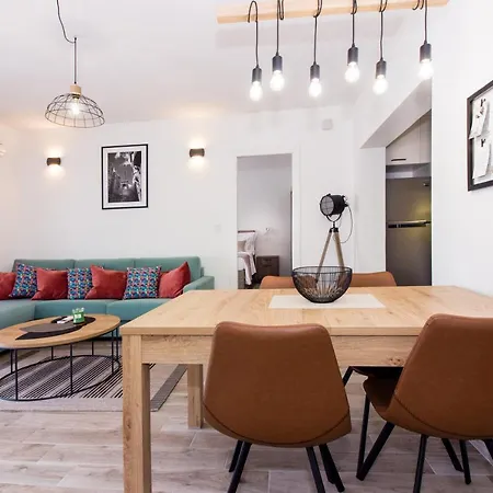 Utopia Apartment