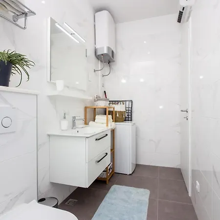 Apartment Utopia